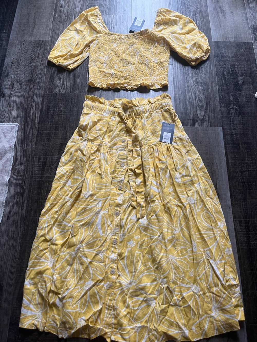 NWT Universal Thread Floral Set Button-Front Maxi Skirt and Top
